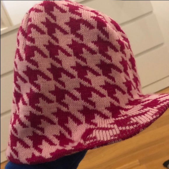 The North Face Other - North Face Houndstooth Patterned Beanie Visor